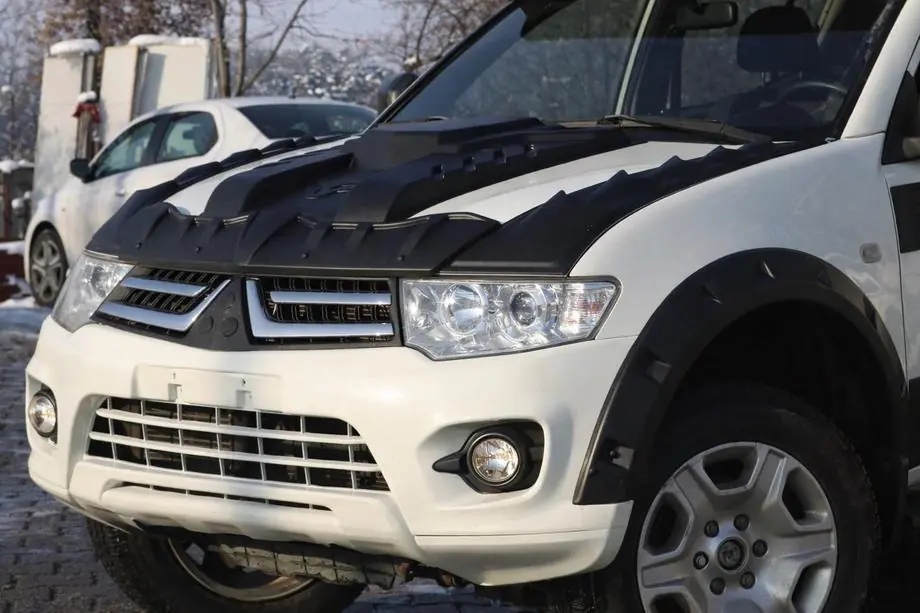 Mitsubishi L200 2006-2015 Presa d'aria cofano V1 (ABS) Image