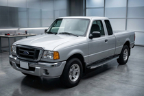 Ford Ranger 2002-2006 Pedane Laterali BlackLine (2 pz, Alluminio) foto 1