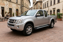 Isuzu D-Max 2002-2011 Pedane Laterali Vision New Nero (2007-2012, 2 pz, Alluminio) foto 1