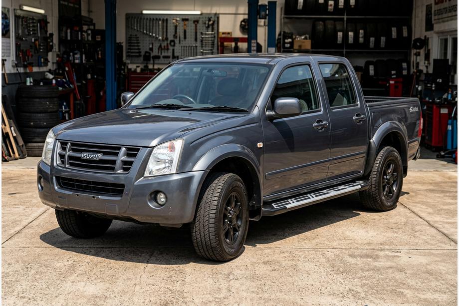Isuzu D-Max 2002-2011 Pedane Laterali Sunrise (2007-2012, 2 pz, Alluminio) Image