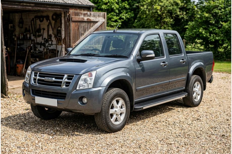 Isuzu D-Max 2002-2011 Pedane Laterali Maya V1 (2007-2012, 2 pz, Alluminio) Image