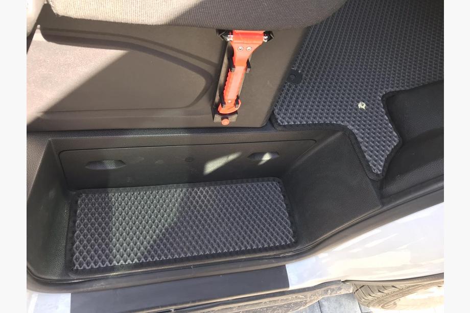 Ford Transit 2014- Tappetini per battitacco EVA (3 pz, neri) Image