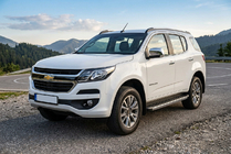 Chevrolet Trailblazer 2012-2019 Pedane Laterali BlackLine (2 pz, Alluminio) foto 1