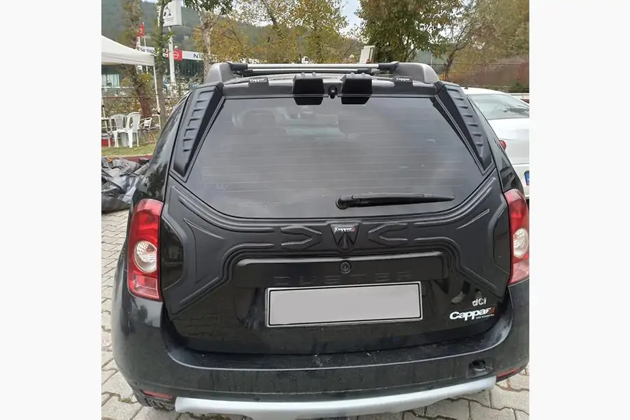 Dacia Duster 2008-2018 Spoiler 3 pezzi (ABS) V-1 Image
