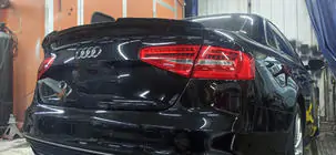 Audi A4 B8 2007-2015 Spoiler HongHang (ABS, Nero Lucido) foto 1