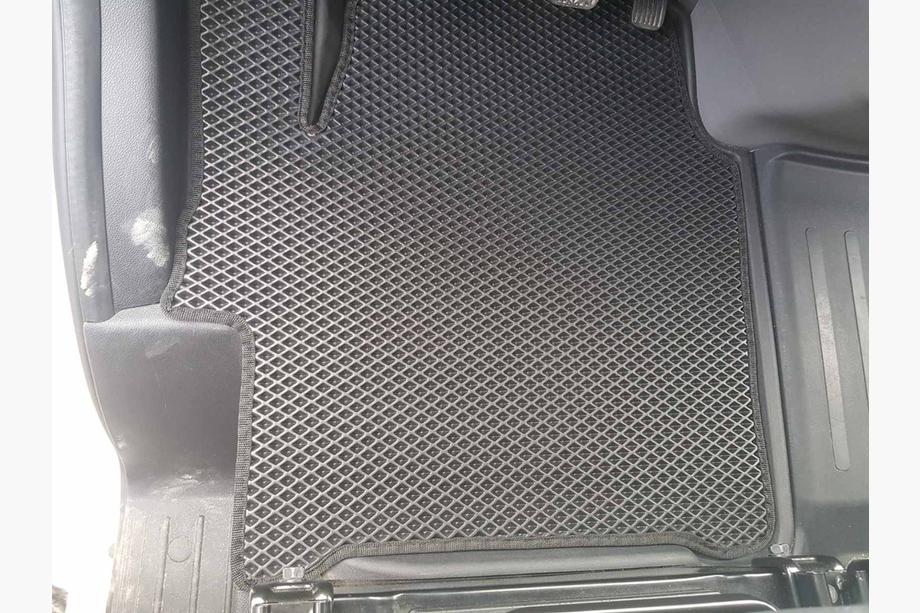 Hyundai H350 2014- Tappetini EVA (neri) Foto 8