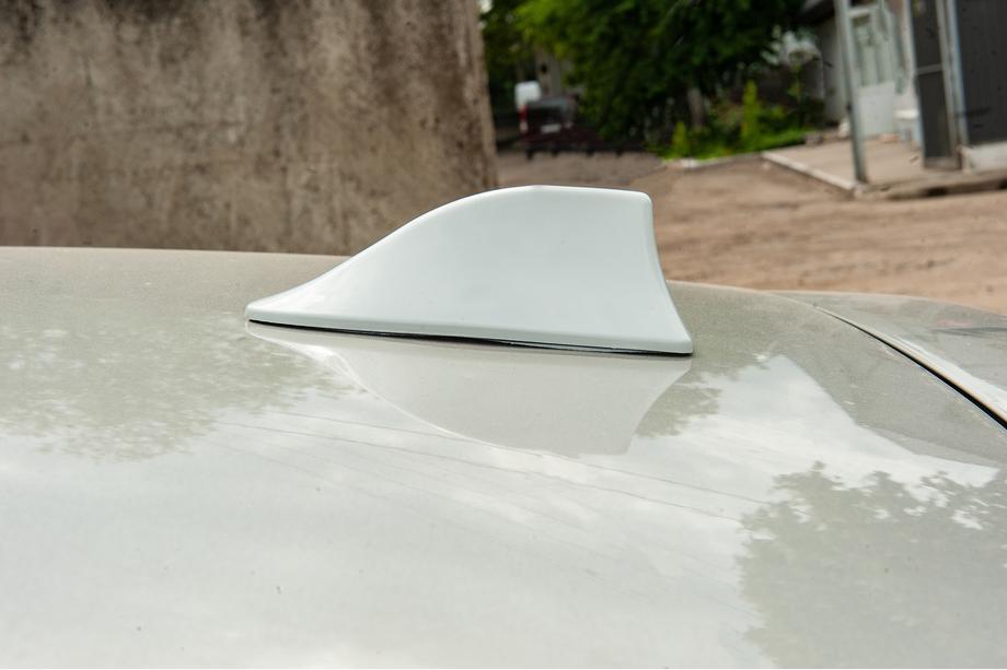 Antenna pinna di squalo (bianco, ABS) Foto 11