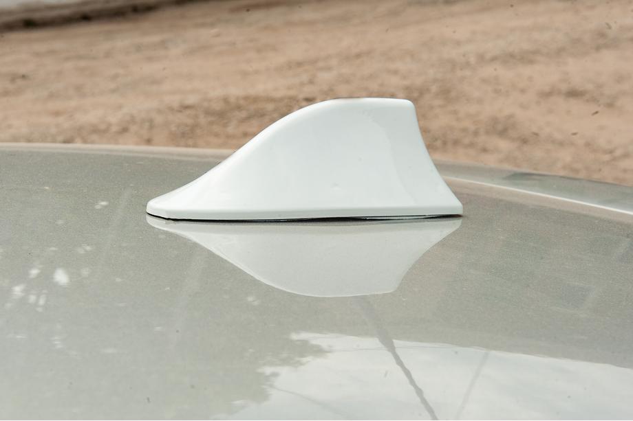 Antenna pinna di squalo (bianco, ABS) Foto 2