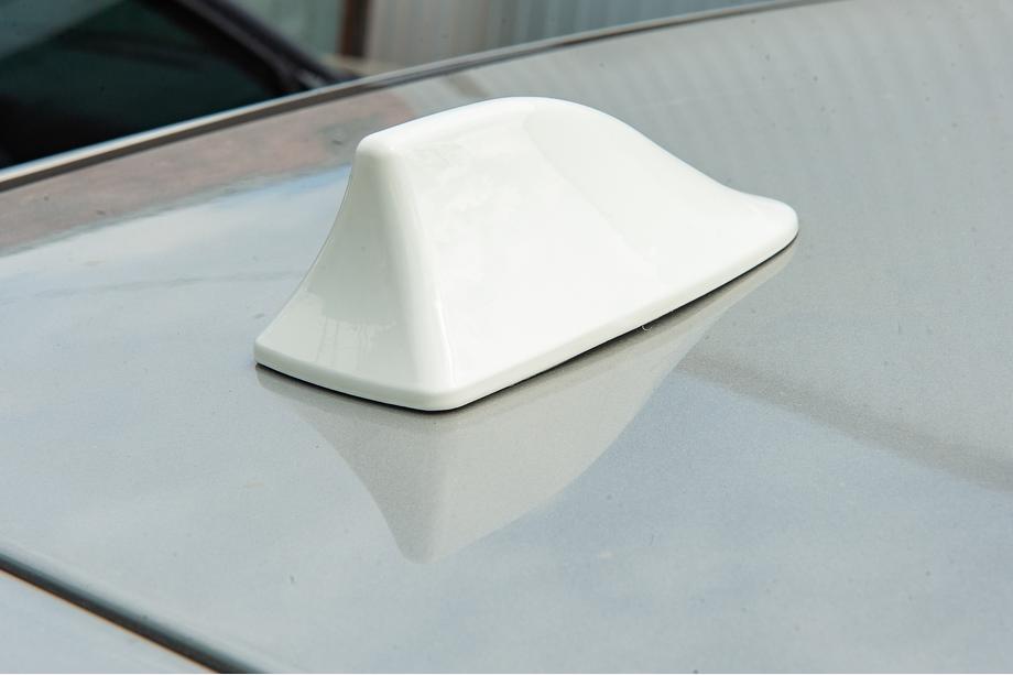 Antenna pinna di squalo (bianco, ABS) Foto 13