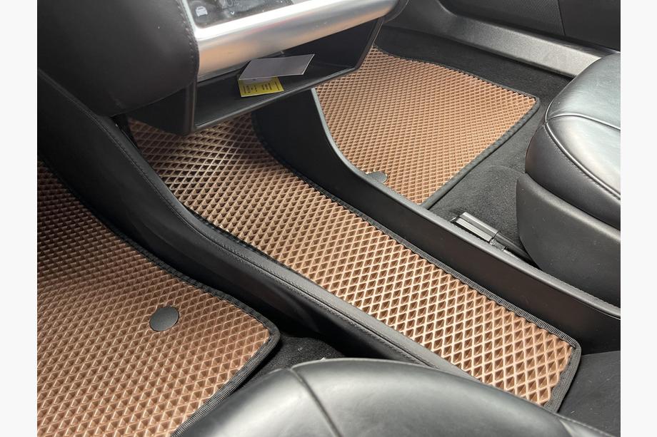 Tesla Model S 2012– Tappetini EVA (2012-2021, mattone) Image