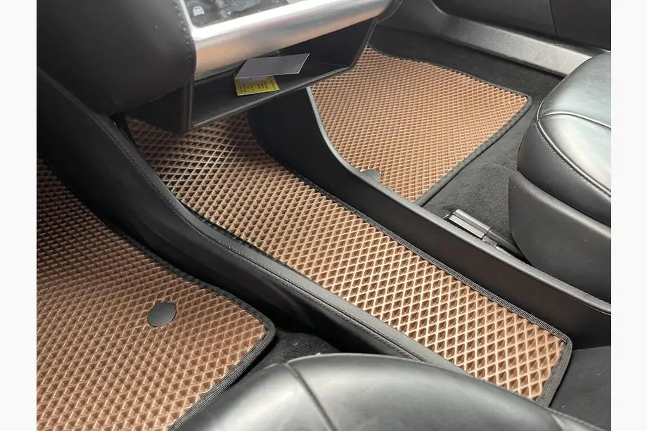 Tesla Model S 2012– Tappetini EVA (2012-2021, mattone) Image