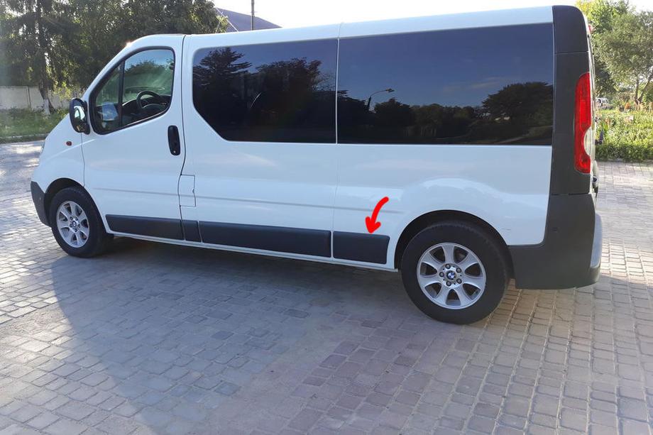 Renault Trafic 2001–2015 Modanatura porta originale usata (L4) Image