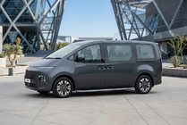 Hyundai Staria 2021- Pedane Laterali Tayga Grey (2 pz, Alluminio) foto 1