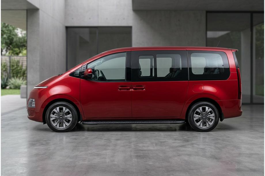 Hyundai Staria 2021- Pedane Laterali Bosphorus Black (2 pz, Alluminio) Image