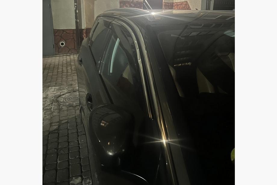 Peugeot 5008 2016-2023 Deflettori Finestrini con Modanatura Cromata (4 pz, Niken) Foto 5