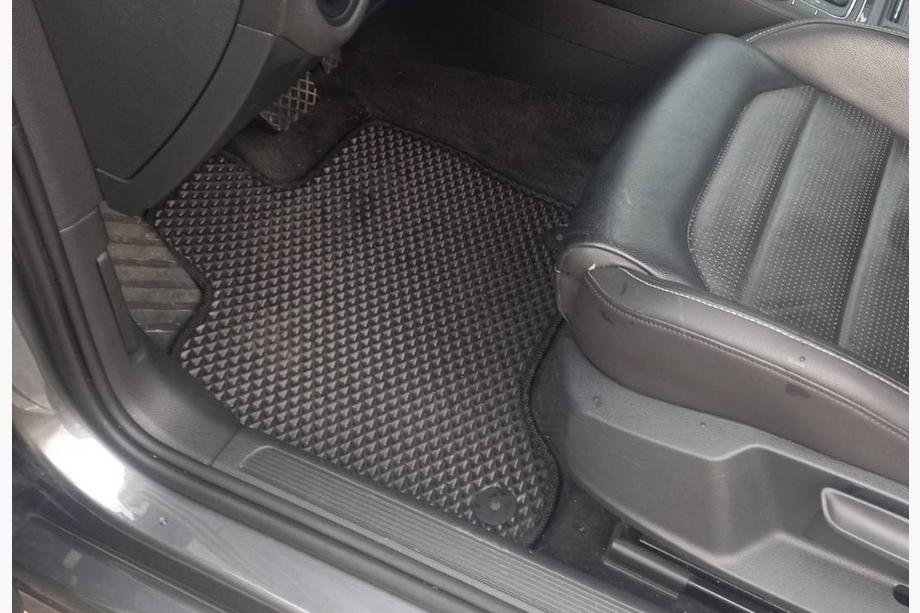 Volkswagen Golf 7/E-Golf 2012-2020 Tappetini EVA per E-Golf (neri) Image
