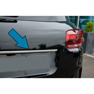 Modanatura cromata sopra la targa (acciaio inox)
