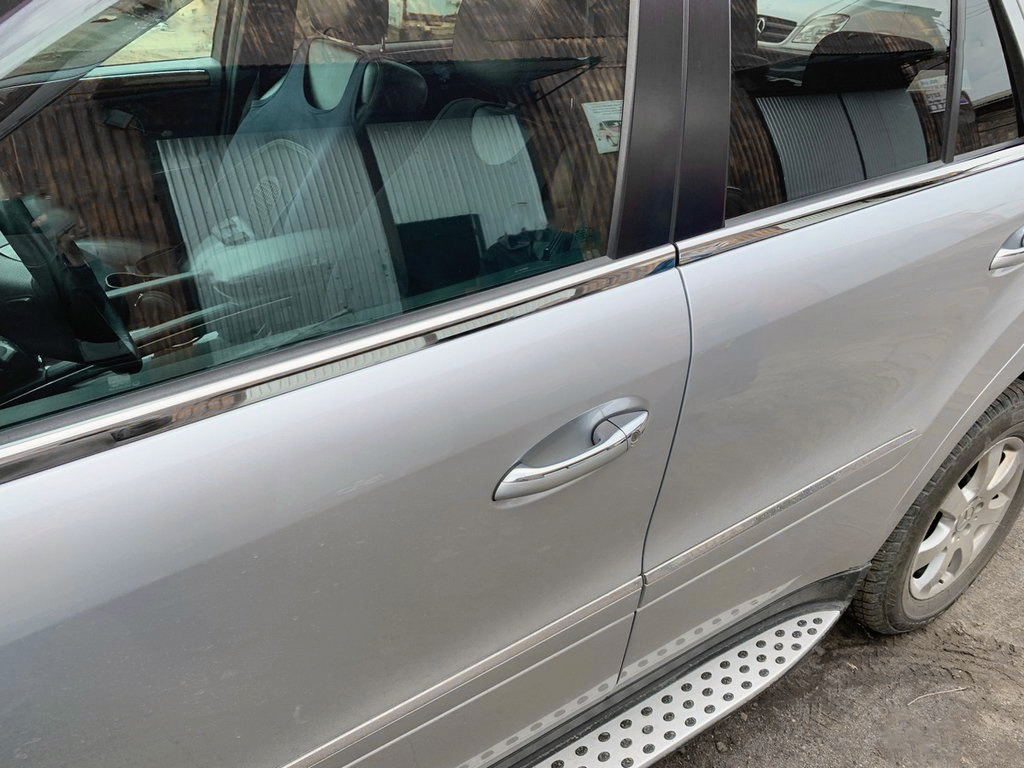 Wind Deflectors HEKO Tinted For Mercedes ML W164 (2005-2011) - 4PC In-Channel Set With Clips Heko Wind Deflectors - 4